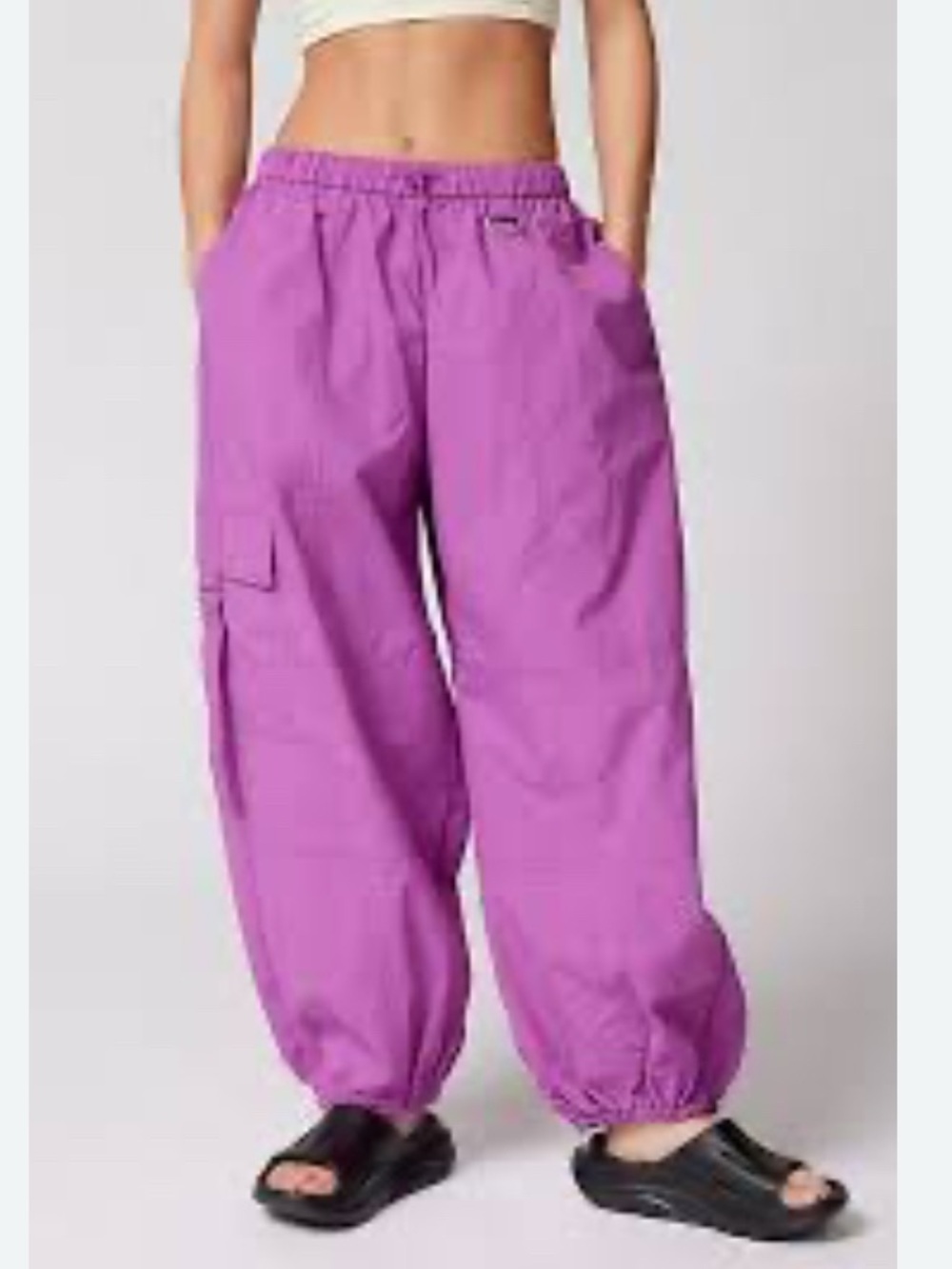 URBAN OUTFITTERS JANA NYLON BALLOON PANTS  LILAC SM / 26”